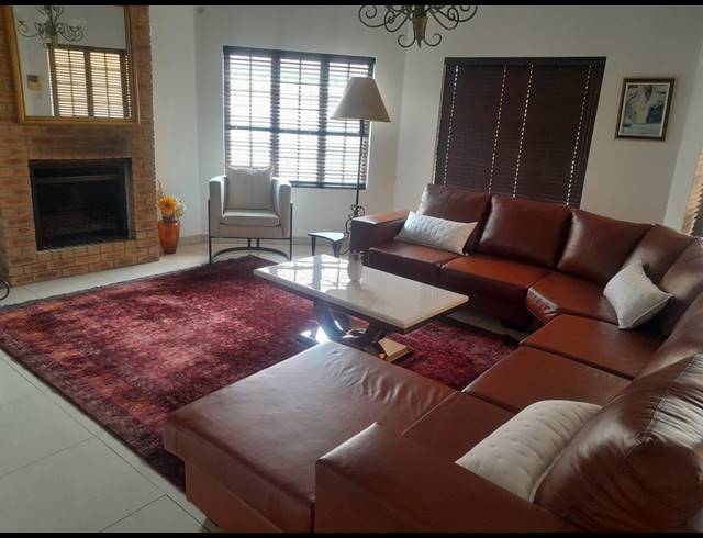 6 BEDROOM HOUSE FOR SALE IN SAFARI GARDENS